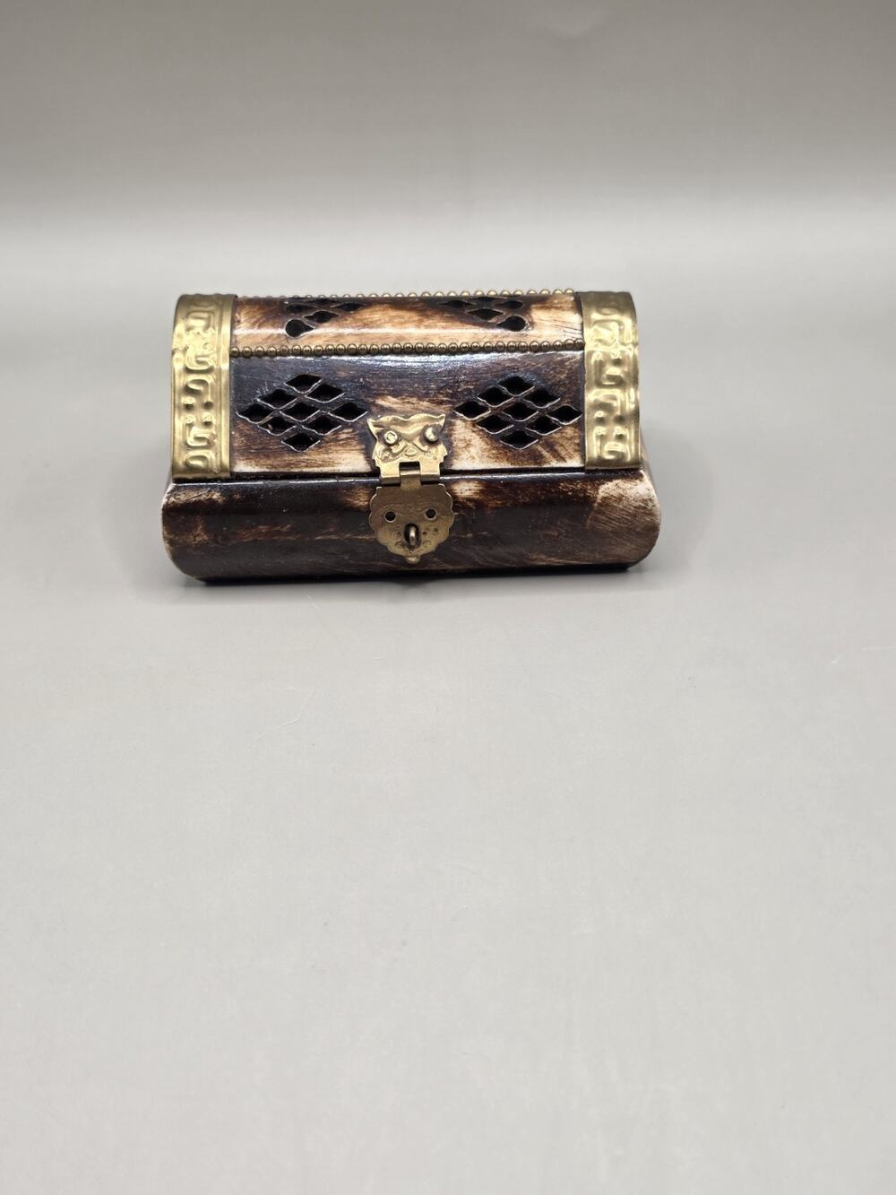Vintage Camel Bone Brass Trinket /Jewelry Box Handmade India 4" x 3"